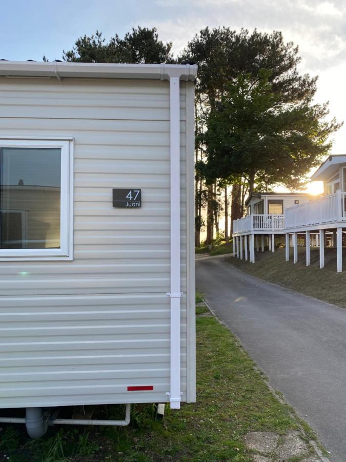 Juani Poole Exterior photo